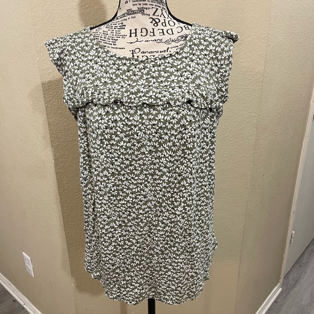 Loft floral tank top size large‎